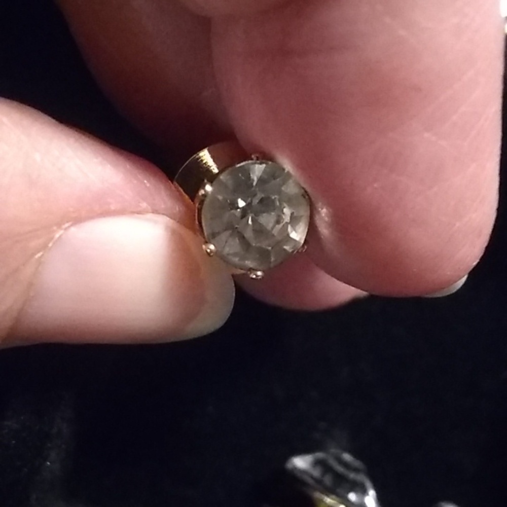 raised crystal tie tack